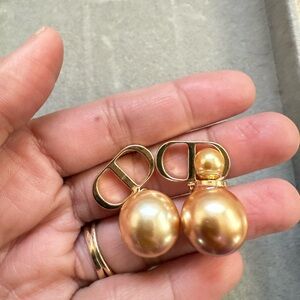 Elegant Gold Pearl Earrings